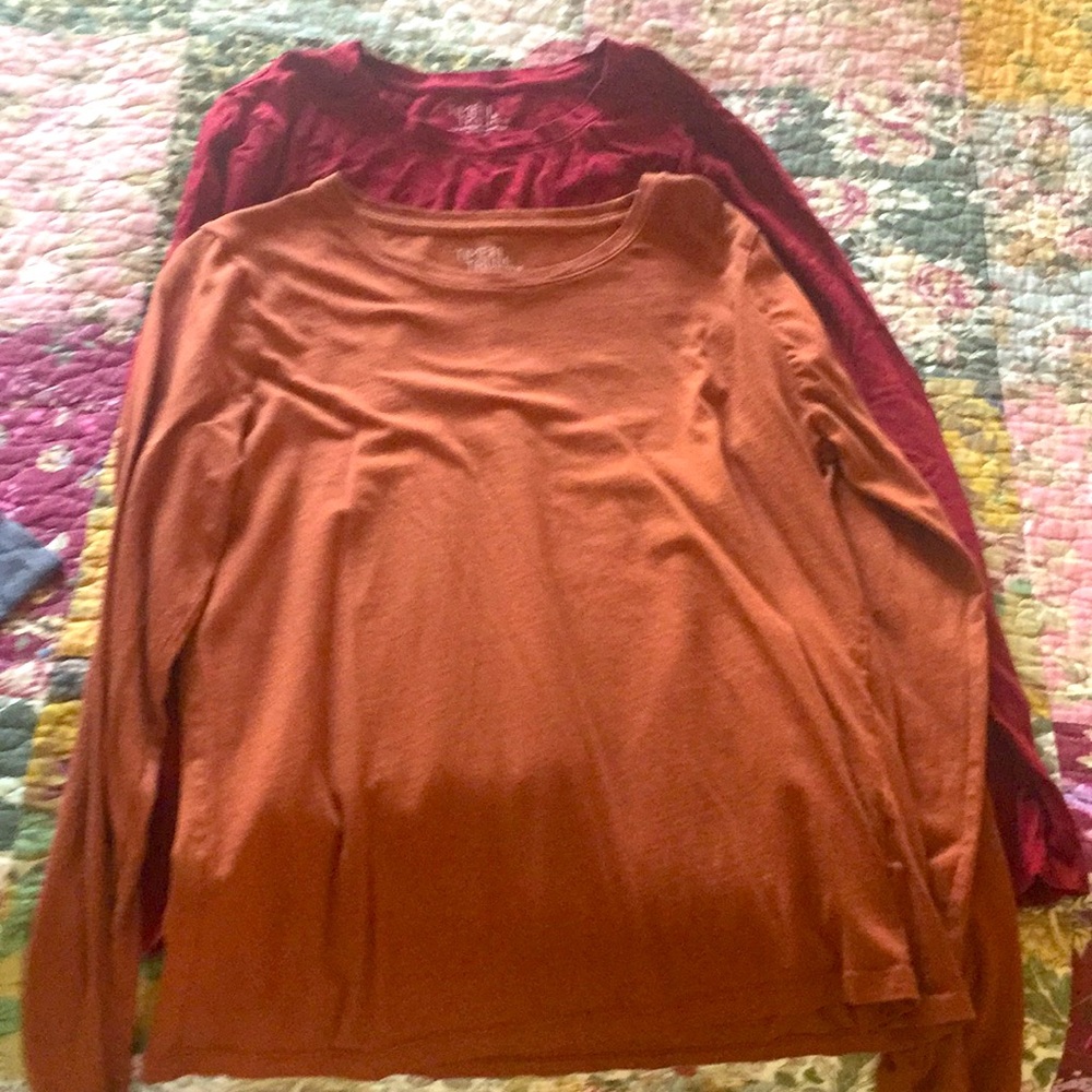Long sleeve t-shirts